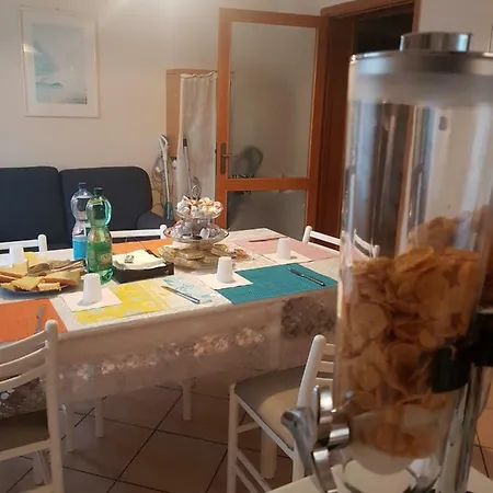 Domus Benedicta Bed and Breakfast 2*